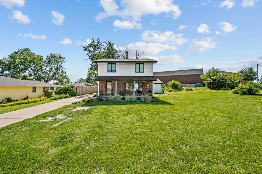 100 Linden Boulevard, Pleasant Hill, IA 50327 - #3