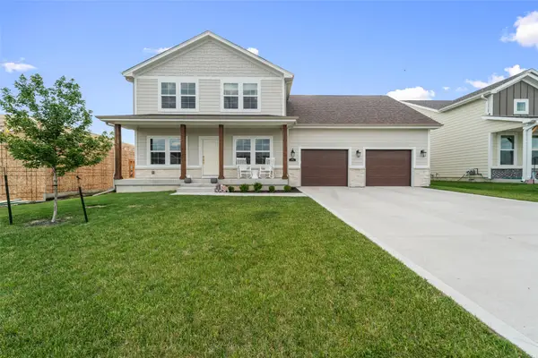 4716 90th Street, Urbandale, IA 50322