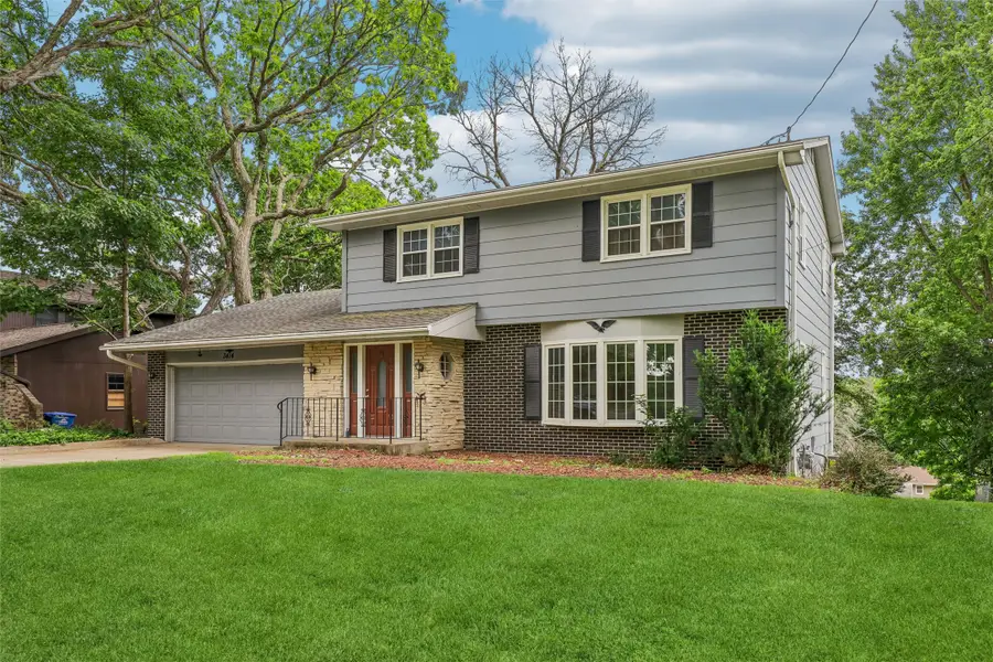 3414 Skyline Drive, Des Moines, IA 50310 - #2