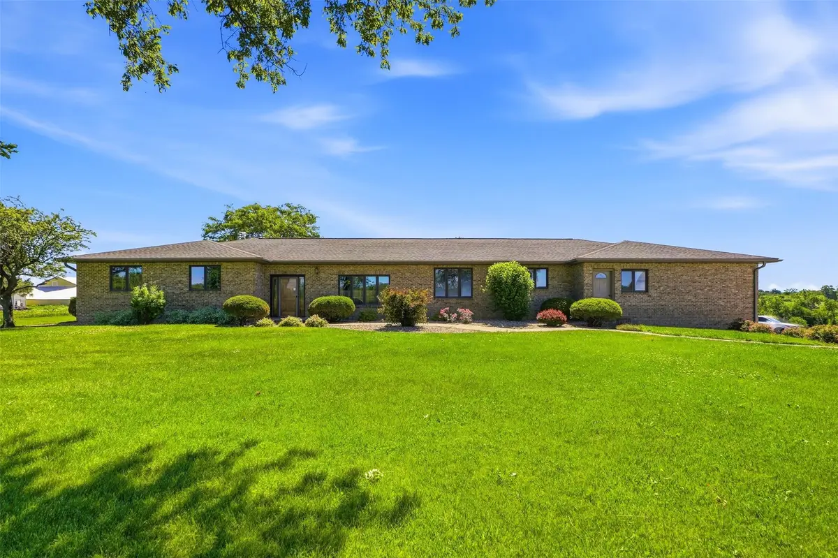 2276 400th Avenue, Victor, IA 52347 - #1
