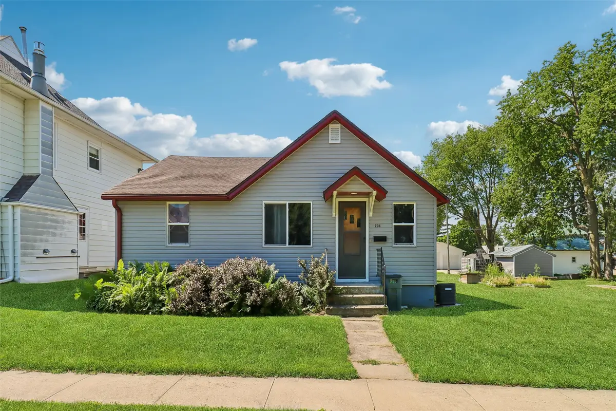 204 Grand Street, Guthrie Center, IA 50115 - #1
