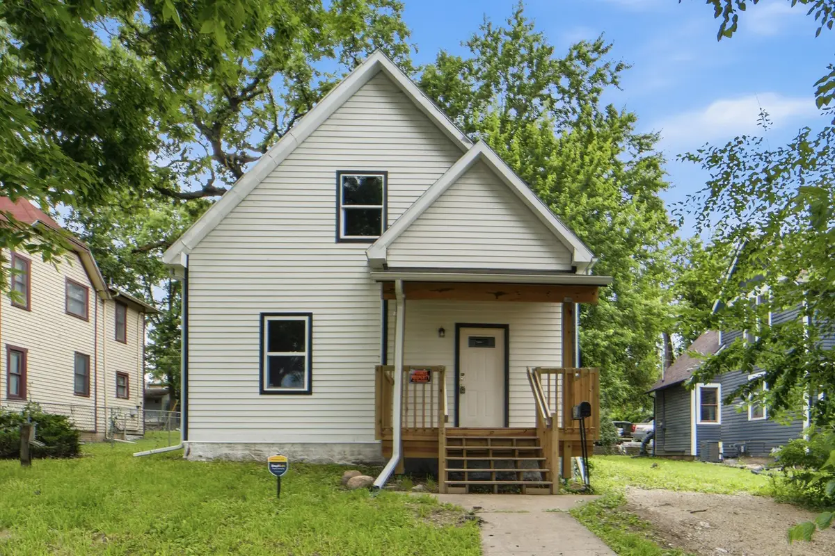 1328 7th Street, Des Moines, IA 50314 - #1