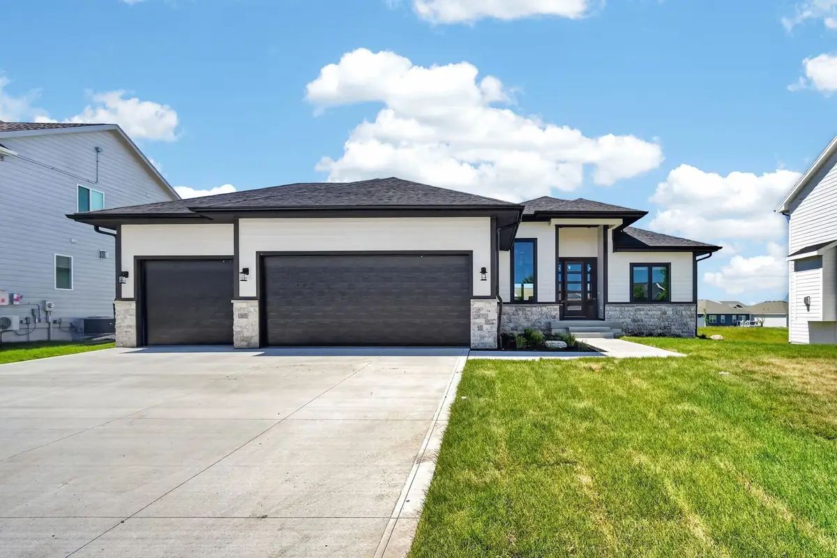 1005 Spruce Street, Waukee, IA 50263 - #1