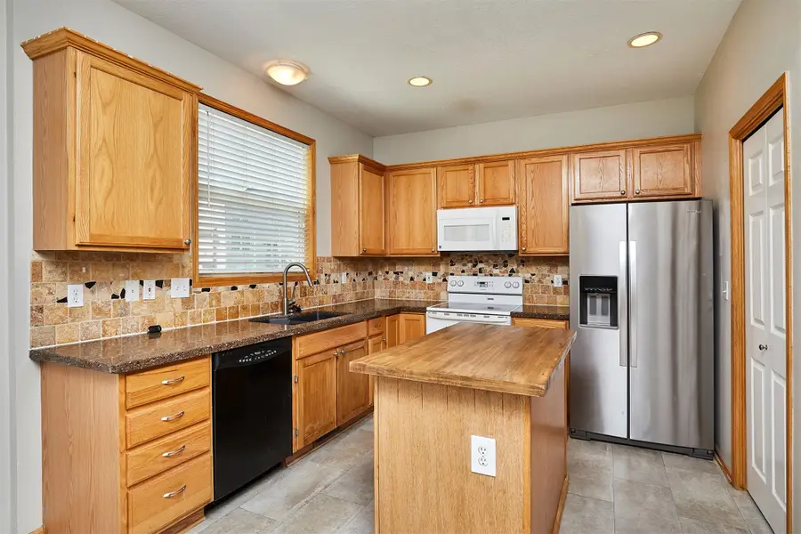 7732 Beechtree Lane, West Des Moines, IA 50266 - #3