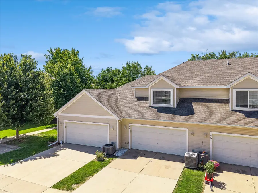 1400 S 52nd Street #44, West Des Moines, IA 50265 - #2