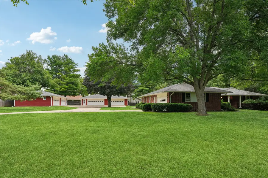 4217 86th Street, Urbandale, IA 50322 - #3