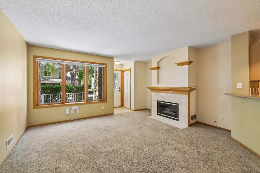 811 Burr Oaks Drive #1102, West Des Moines, IA 50266 - #3