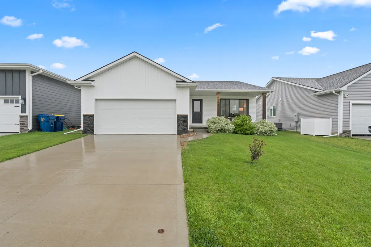 1149 Fifield Road, Pella, IA 50219 - #1