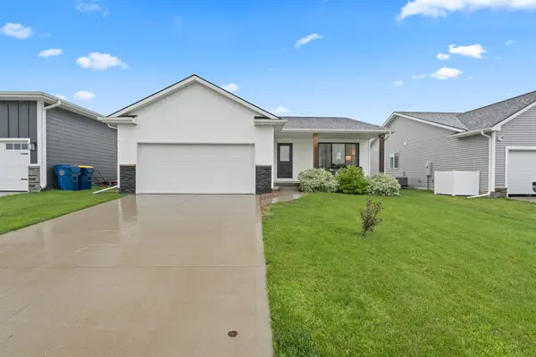 1149 Fifield Road, Pella, IA 50219