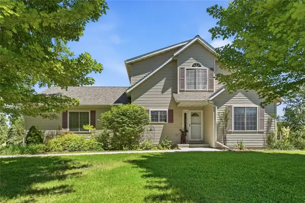 1723 SE 60th Street, Pleasant Hill, IA 50327