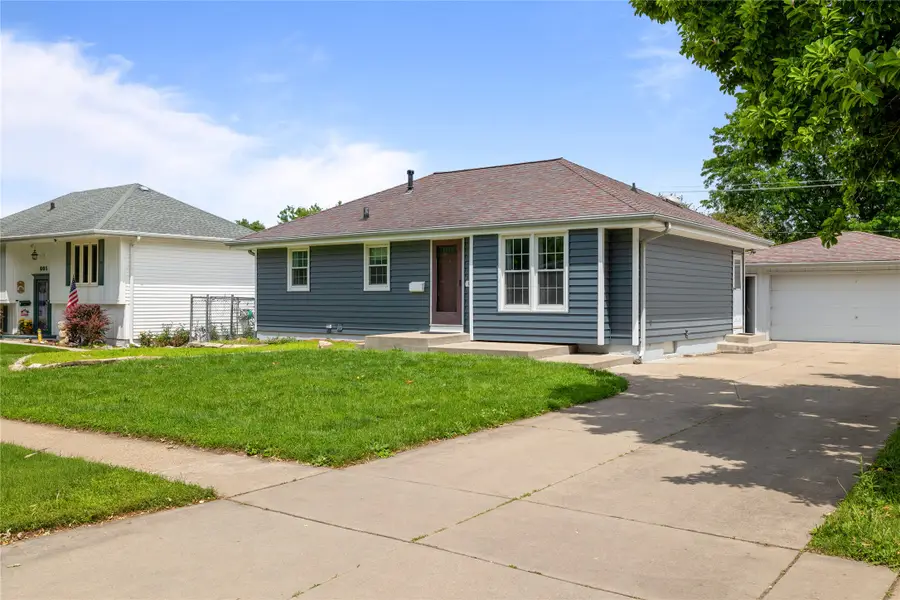 605 SE Trilein Drive, Ankeny, IA 50021 - #2