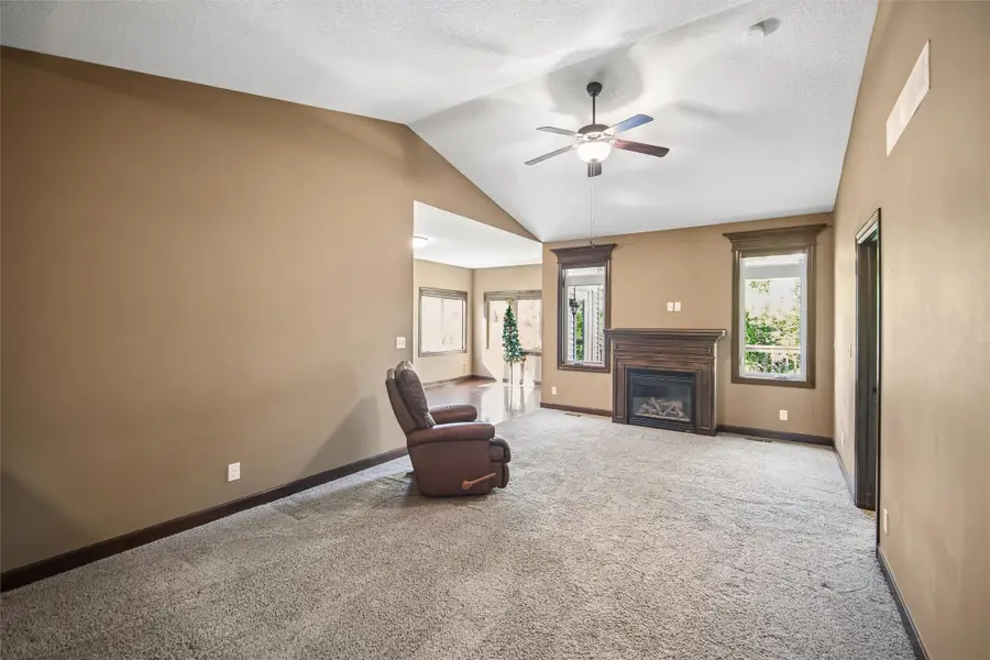 1458 NE Falstaff Lane, Ankeny, IA 50021 - #2
