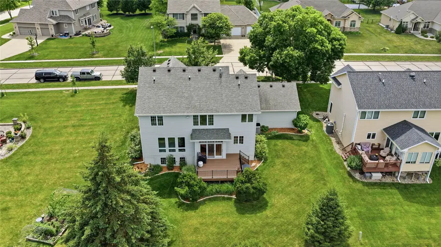 6609 Hampton Court, Johnston, IA 50131 - #2