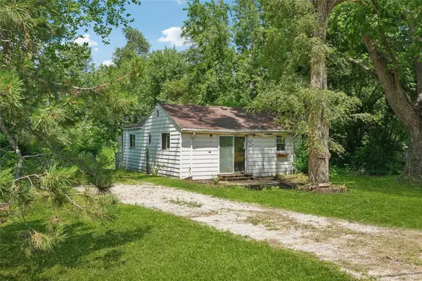 2510 NE 51st Court, Des Moines, IA 50317