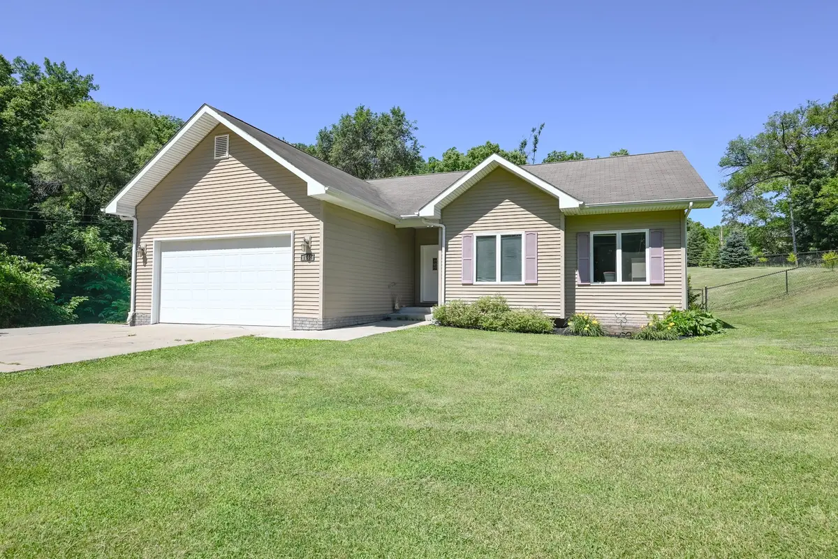 1344 E 40th Street, Des Moines, IA 50317 - #1