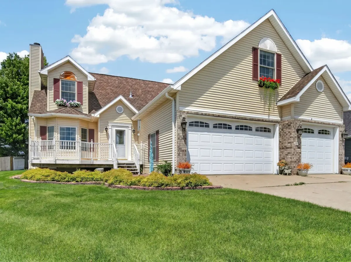 6804 Timberwolf Lane, Des Moines, IA 50320 - #1