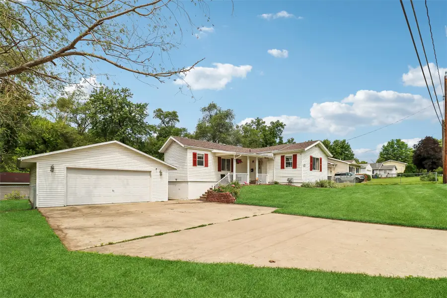 3902 SE 8th Street, Des Moines, IA 50315 - #2
