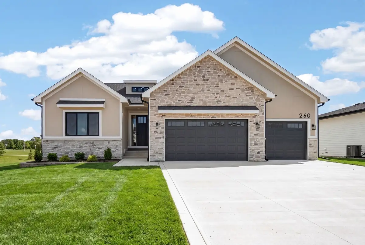 260 NW Copperleaf Court, Waukee, IA 50263 - #1