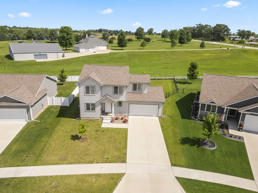 2428 Sunview Drive, Granger, IA 50109 - #2