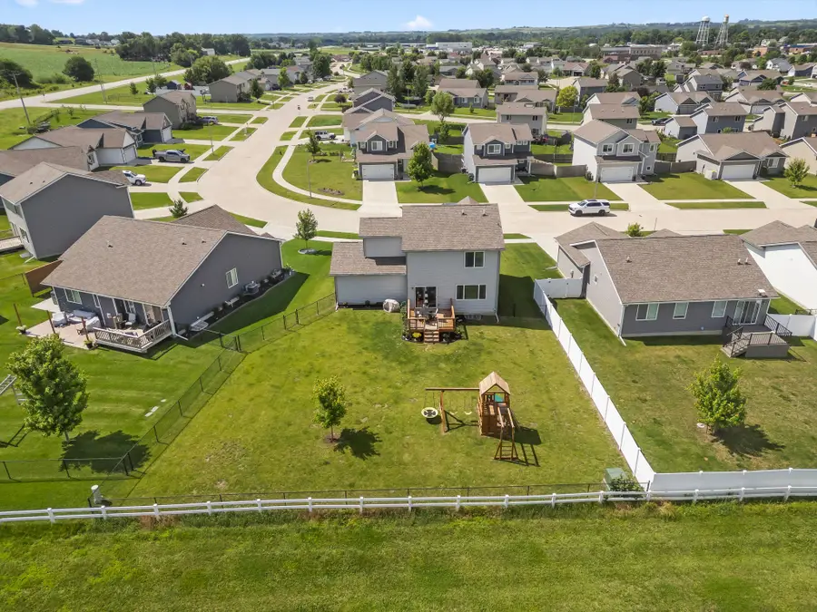 2428 Sunview Drive, Granger, IA 50109 - #3