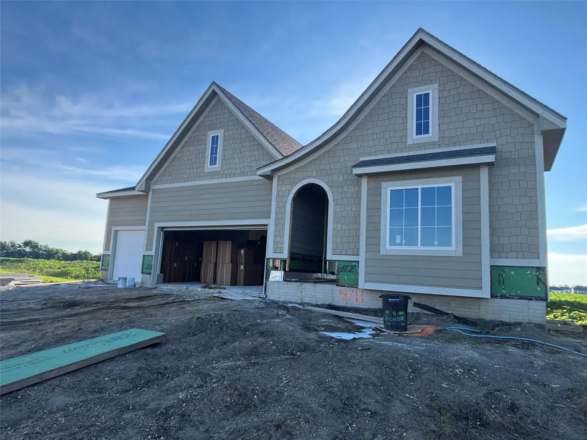 4711 177th Street, Urbandale, IA 50323 - #1