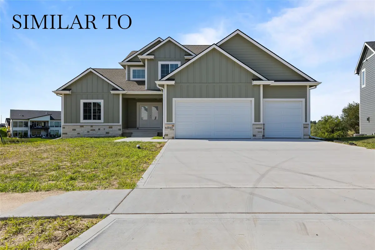 3004 Clearwater Drive, Norwalk, IA 50211 - #1