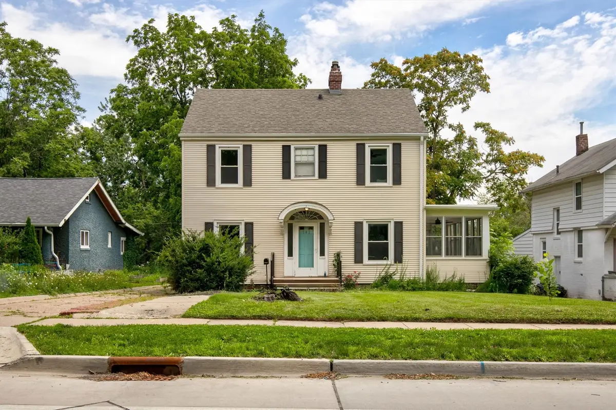 707 35th Street, Des Moines, IA 50312 - #1