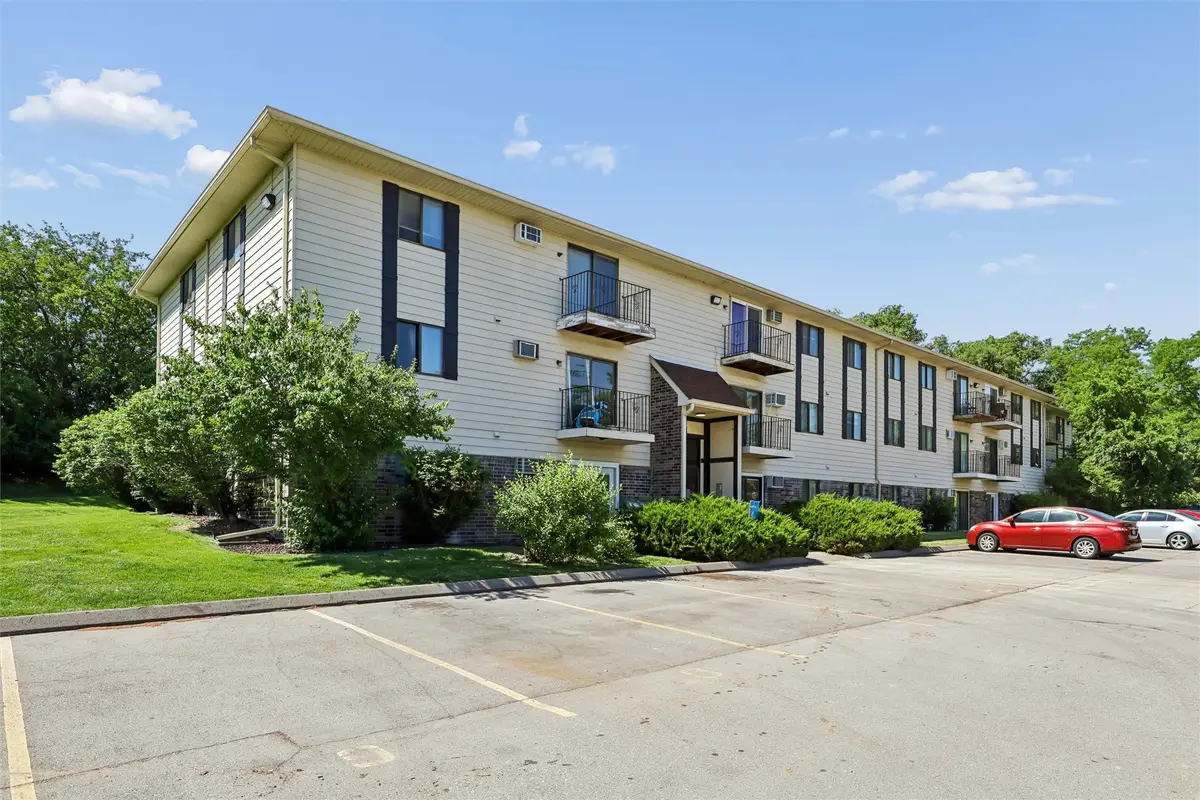 1831 Fuller Road #13, West Des Moines, IA 50265 - #1