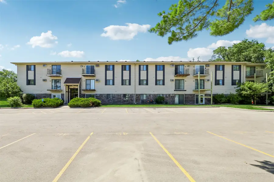 1831 Fuller Road #13, West Des Moines, IA 50265 - #3