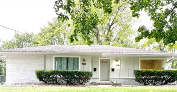 1910 63rd Street, Windsor Heights, IA 50324