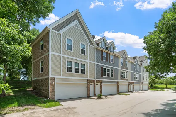 1139 Cornerstone Lane, Pleasant Hill, IA 50327