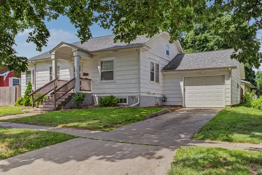 1012 10th Street, Nevada, IA 50201 - #2
