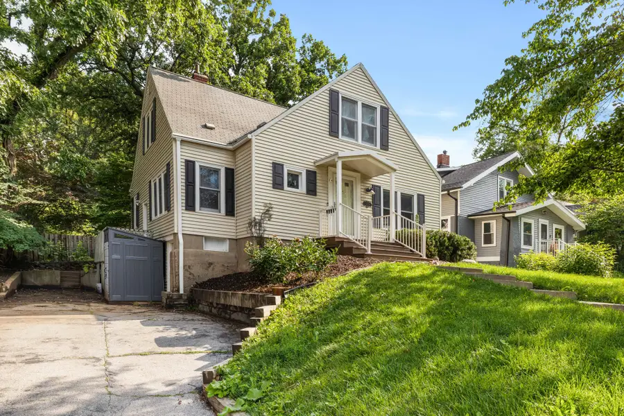 4119 Lincoln Place Drive, Des Moines, IA 50312 - #2