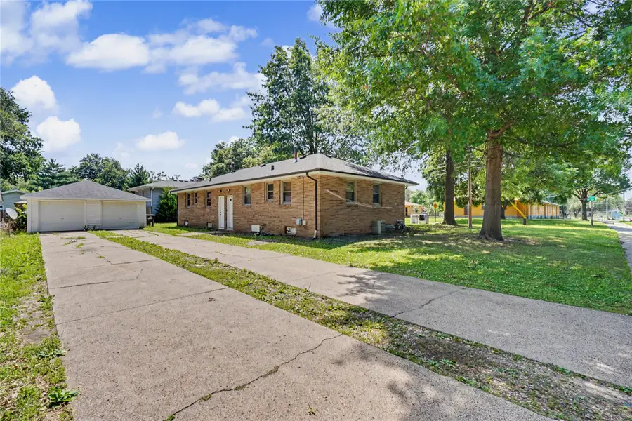 1000 Hoffman Avenue, Des Moines, IA 50316 - #3