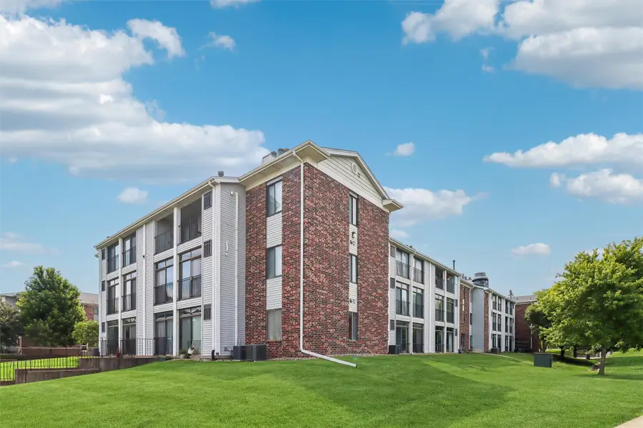 4829 86th Street #25, Urbandale, IA 50322 - #2