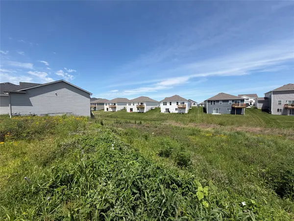 2907 Oak Street, Norwalk, IA 50211
