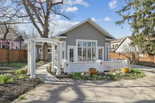 5740 Walnut Hill Avenue, Des Moines, IA 50312