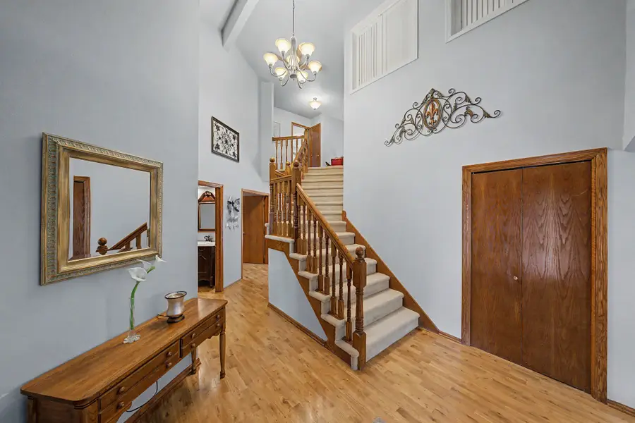 9618 Alpine Drive, Urbandale, IA 50322 - #3