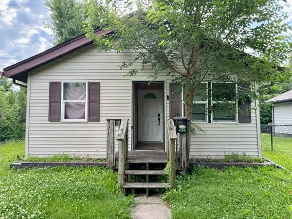4045 3rd Street, Des Moines, IA 50313