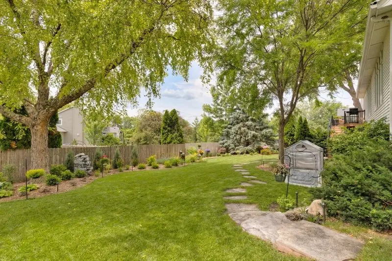 5970 Beechtree Drive, West Des Moines, IA 50266 - #2