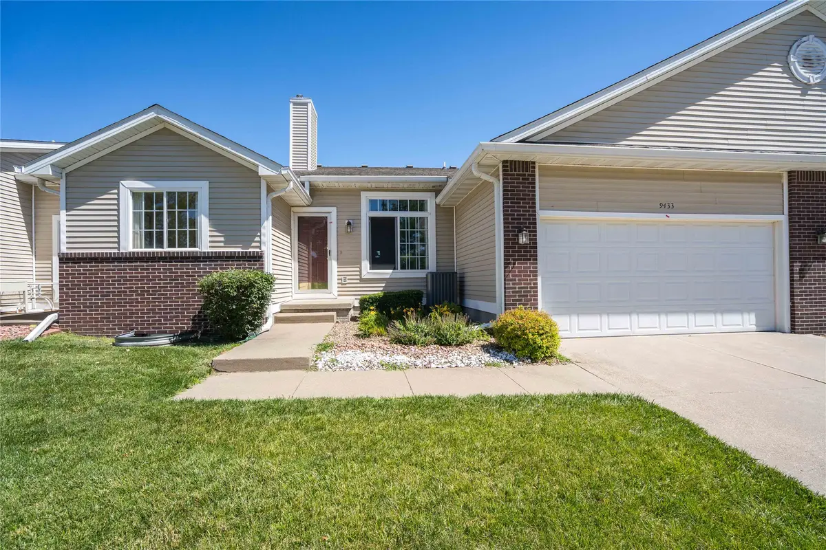 9433 Maple Lane, Johnston, IA 50131 - #1