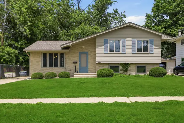 3905 Bel Aire Road, Des Moines, IA 50310
