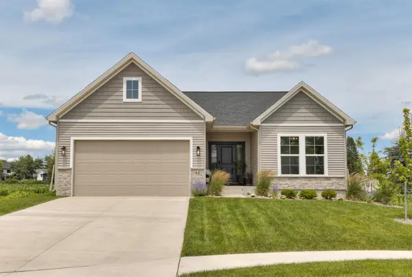 65 NW Rolling Circle, Waukee, IA 50263