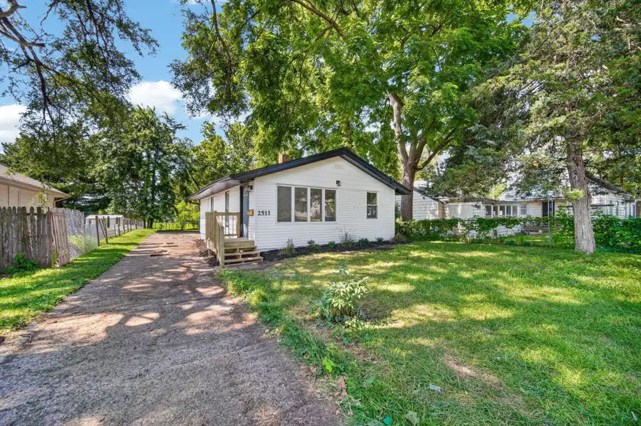 2511 Garfield Avenue, Des Moines, IA 50317 - #2