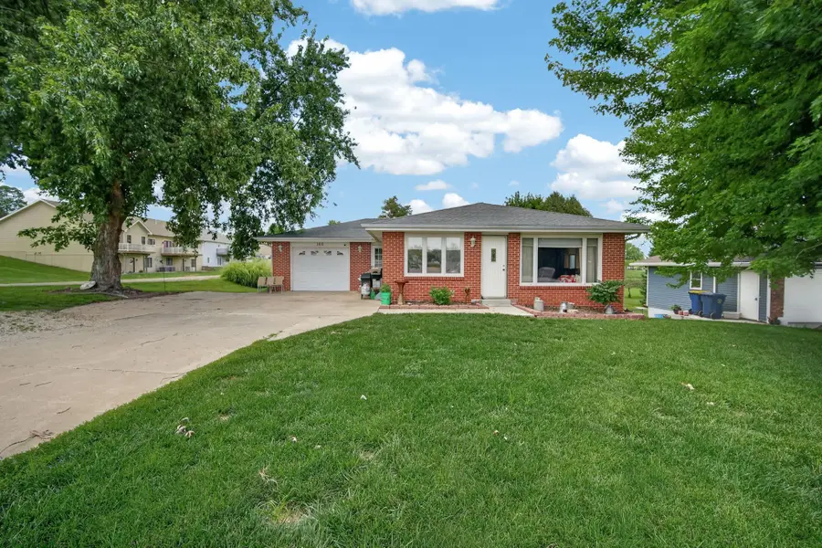 100 Vermeer Road, Pella, IA 50219 - #2