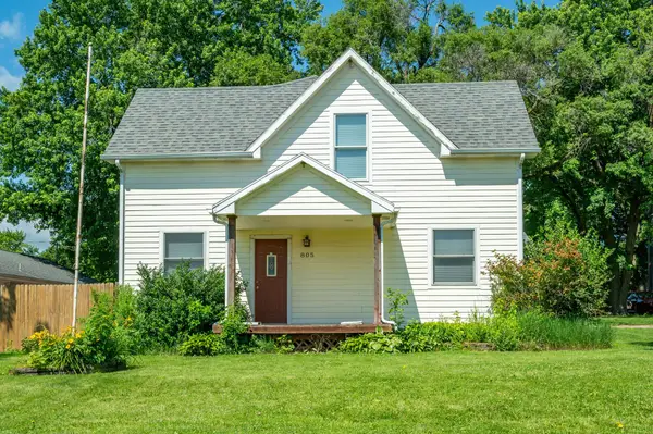 805 15th Street, Dallas Center, IA 50063