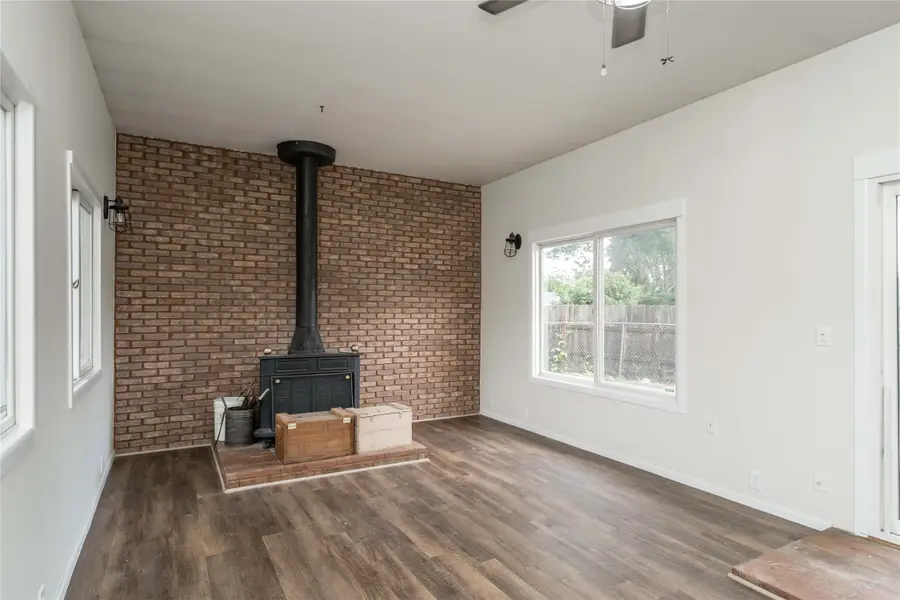 312 W 16th Street N, Newton, IA 50208 - #3