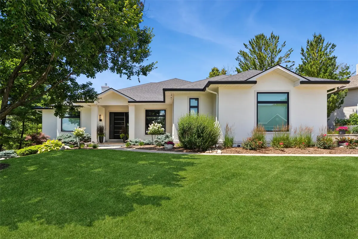 1677 Plum Thicket Lane, West Des Moines, IA 50266 - #1