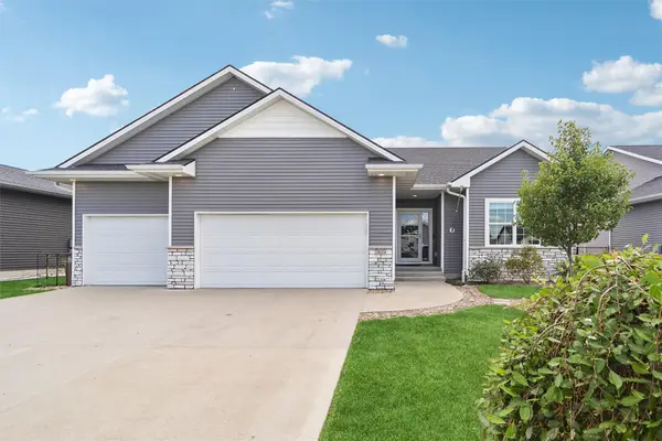 309 Summit Circle Nw, Bondurant, IA 50035