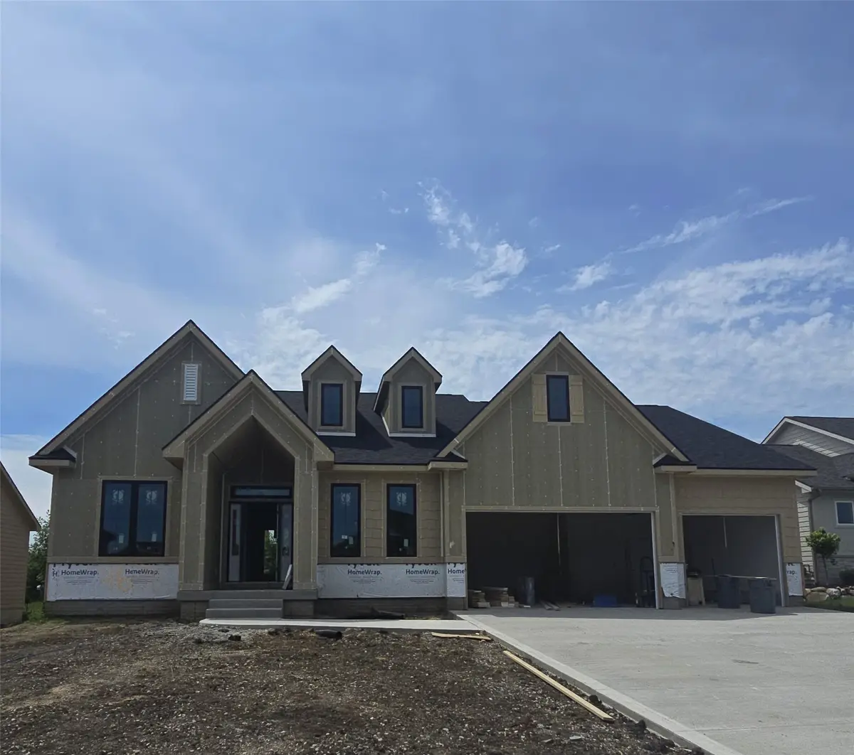 4636 Centennial Boulevard, Urbandale, IA 50323 - #1